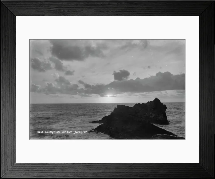 Framed Print : Sunset at Bedruthan Framed Print : Sunset at Bedruthan