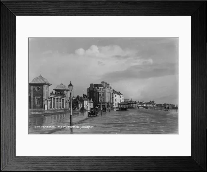 Framed Print : The Promenade in Penzance Framed Print : The Promenade in Penzance