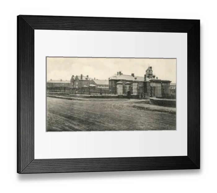 Framed Print : Hunslet Union Workhouse, Rothwell, West Yorkshire Framed Print : Hunslet Union Workhouse, Rothwell, West Yorkshire