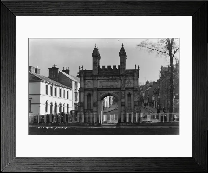 Framed Print : Historic Archway in Helston Framed Print : Historic Archway in Helston