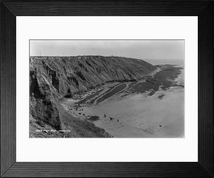 Framed Print : Coastal Cliffs at Filey Framed Print : Coastal Cliffs at Filey