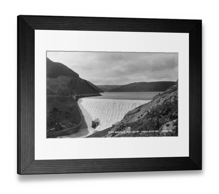 Framed Print : Caban Goch Dam in Elan Valley Framed Print : Caban Goch Dam in Elan Valley