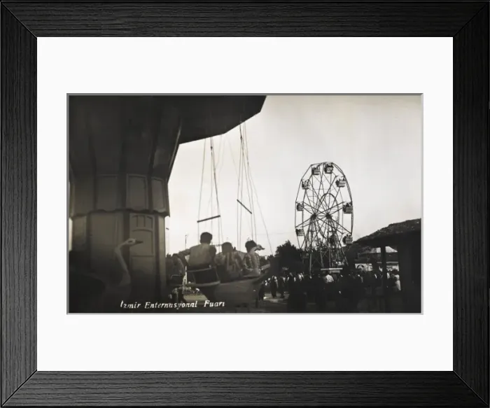 Framed Print : Izmir (Smyrna), Turkey - Funfair Framed Print : Izmir (Smyrna), Turkey - Funfair