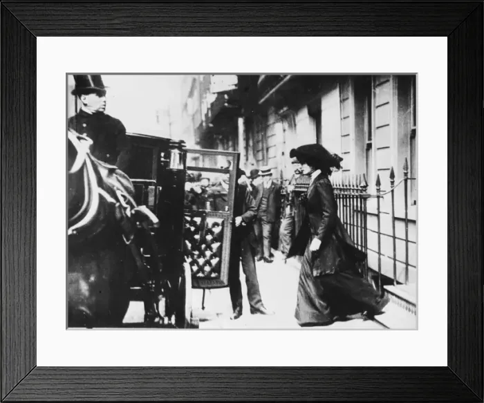 Framed Print : Clementine Hozier leaving for her wedding Framed Print : Clementine Hozier leaving for her wedding