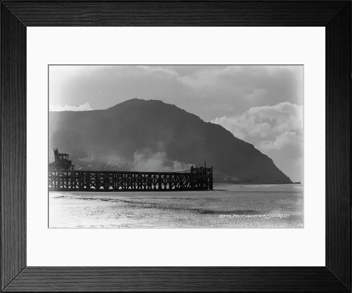 Framed Print : Pier at Penmaenmawr