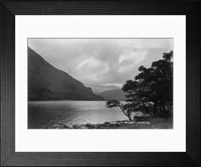 Framed Print : Llyn Gwynant Landscape Framed Print : Llyn Gwynant Landscape