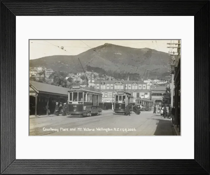 Framed Print : Wellington, New Zealand Framed Print : Wellington, New Zealand