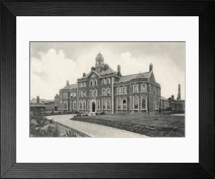 Framed Print : Central London Sick Asylum, Colindale, Hendon, London