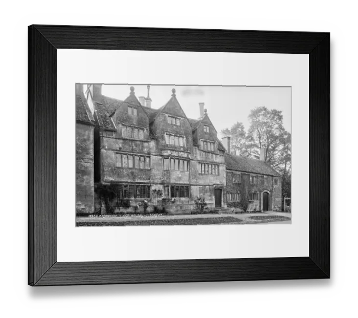 Framed Print : Broadway Tudor House Framed Print : Broadway Tudor House