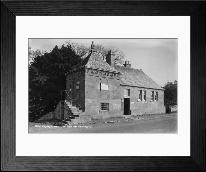 Framed Print : The Fish Inn Framed Print : The Fish Inn