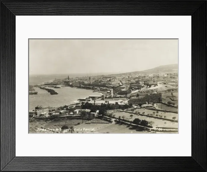 Framed Print : Tenerife - Canary Islands, Spain - Santa Cruz de Tenerife Framed Print : Tenerife - Canary Islands, Spain - Santa Cruz de Tenerife