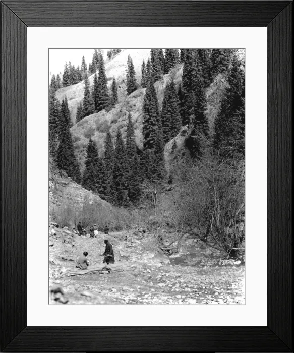 Framed Print : Mountain scene in Kashgar, western China Framed Print : Mountain scene in Kashgar, western China