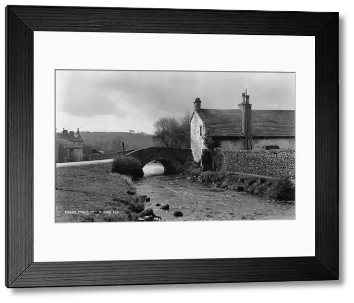 Framed Print : Scenic Bridge in Malham Framed Print : Scenic Bridge in Malham