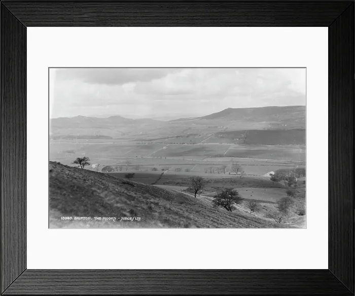 Framed Print : The Moors near Skipton Framed Print : The Moors near Skipton