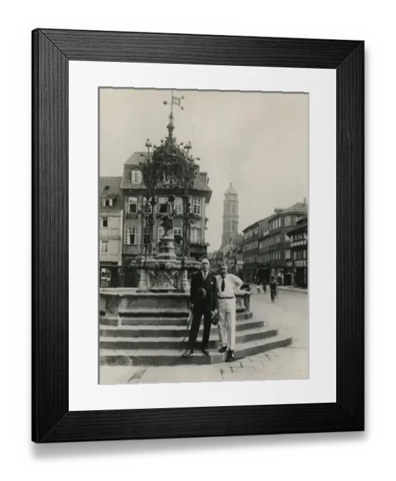 Framed Print : Harry Price and C. E. M. Joad in Gottingen Framed Print : Harry Price and C. E. M. Joad in Gottingen
