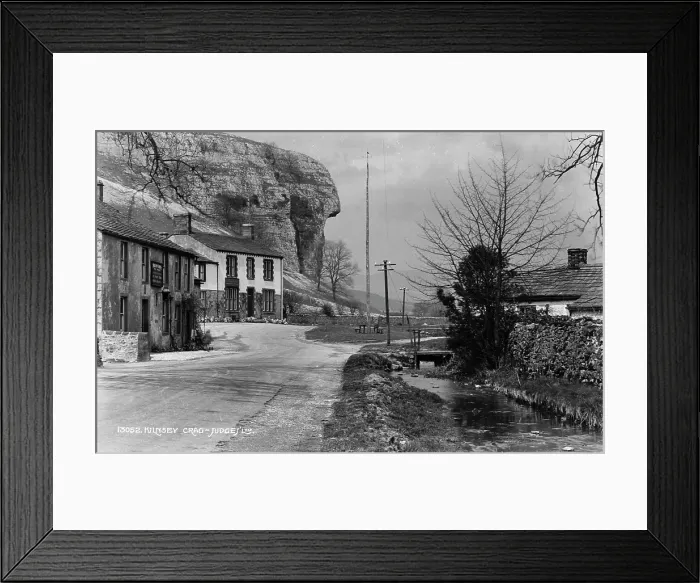 Framed Print : Kilnsey Crag Framed Print : Kilnsey Crag