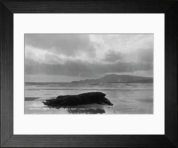 Framed Print : Sea Gull Rock on Achill Island Framed Print : Sea Gull Rock on Achill Island