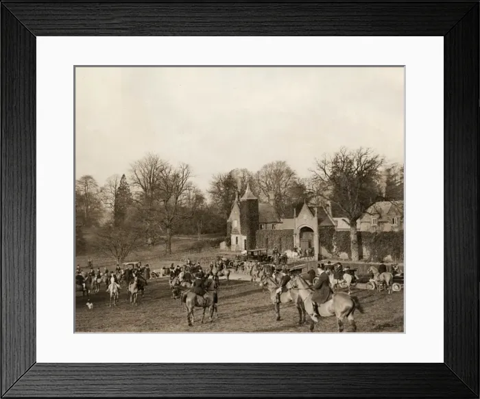 Framed Print : Cheshire Hunt at Combermere Abbey Framed Print : Cheshire Hunt at Combermere Abbey