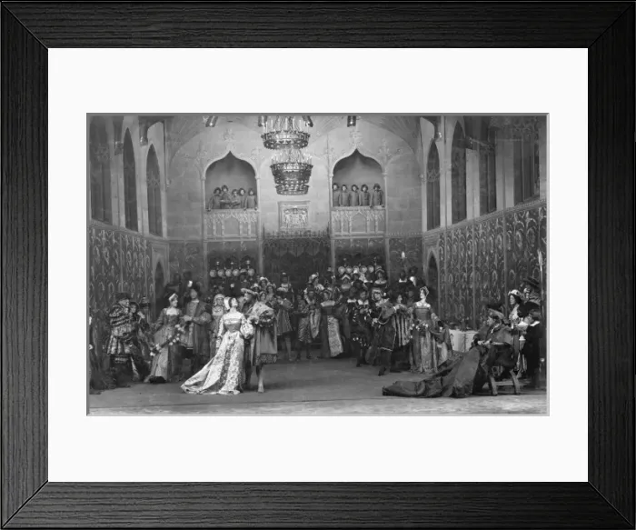 Framed Print : Scene from Shakespeares Henry VIII Framed Print : Scene from Shakespeares Henry VIII