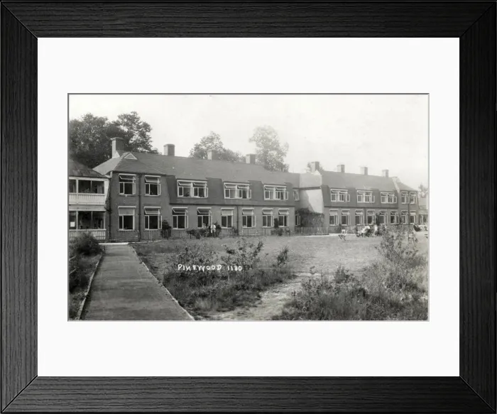Framed Print : Pinewood Sanatorium, Wokingham, Berkshire Framed Print : Pinewood Sanatorium, Wokingham, Berkshire