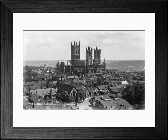 Framed Print : Lincoln Cathedral and Surrounding Town Framed Print : Lincoln Cathedral and Surrounding Town