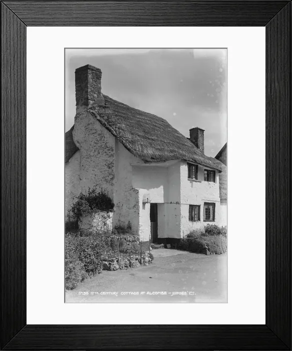 Framed Print : 17th Century Cottage at Alcombe Framed Print : 17th Century Cottage at Alcombe
