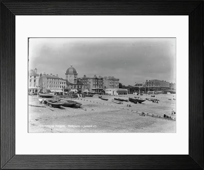 Framed Print : Marine Parade, Worthing Framed Print : Marine Parade, Worthing