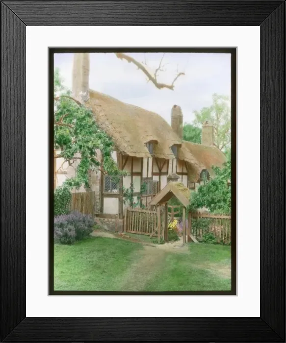 Framed Print : Ann Hathaways cottage, Stratford upon Avon Framed Print : Ann Hathaways cottage, Stratford upon Avon