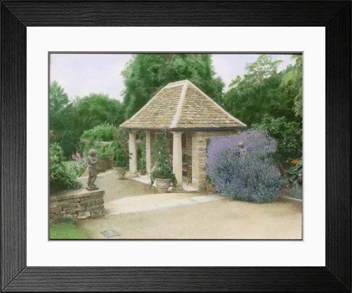 Framed Print : Garden seat at Abbotswood, Gloucestershire Framed Print : Garden seat at Abbotswood, Gloucestershire