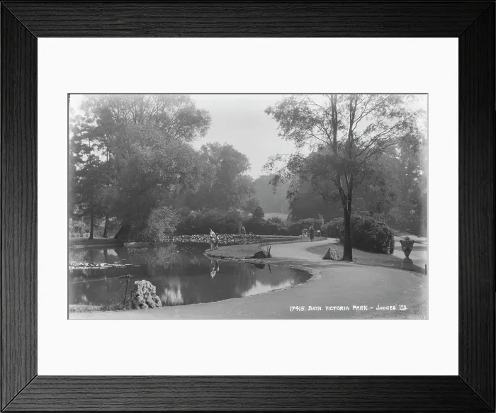 Framed Print : Victoria Park in Bath Framed Print : Victoria Park in Bath