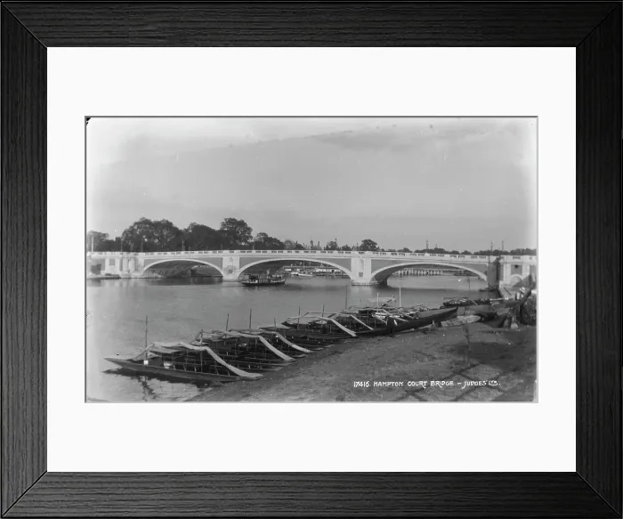 Framed Print : Hampton Court Bridge