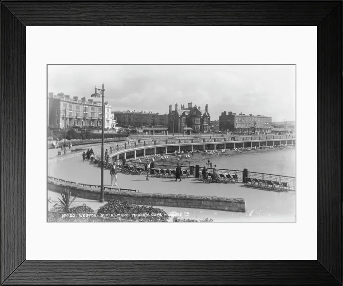 Framed Print : Madeira Cove, Weston-super-Mare Framed Print : Madeira Cove, Weston-super-Mare