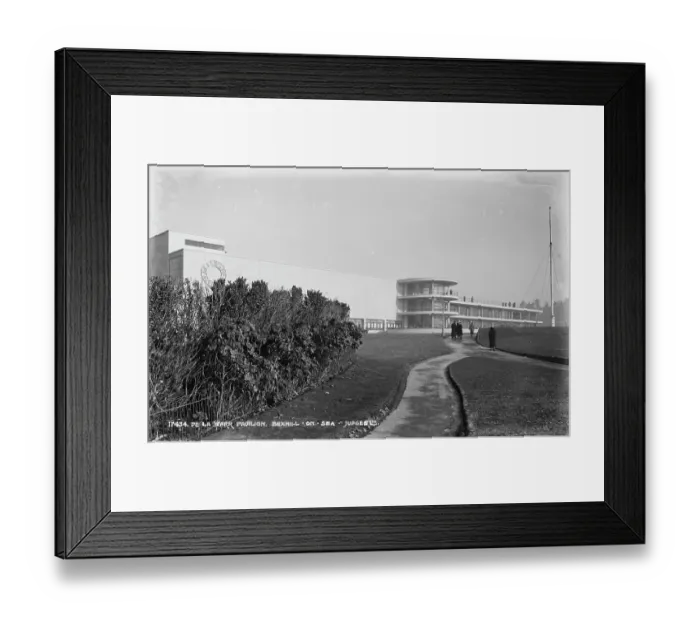 Framed Print : De La Warr Pavilion Framed Print : De La Warr Pavilion