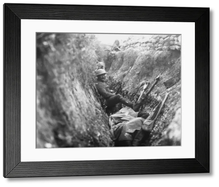Framed Print : Somme trench 1916 Framed Print : Somme trench 1916