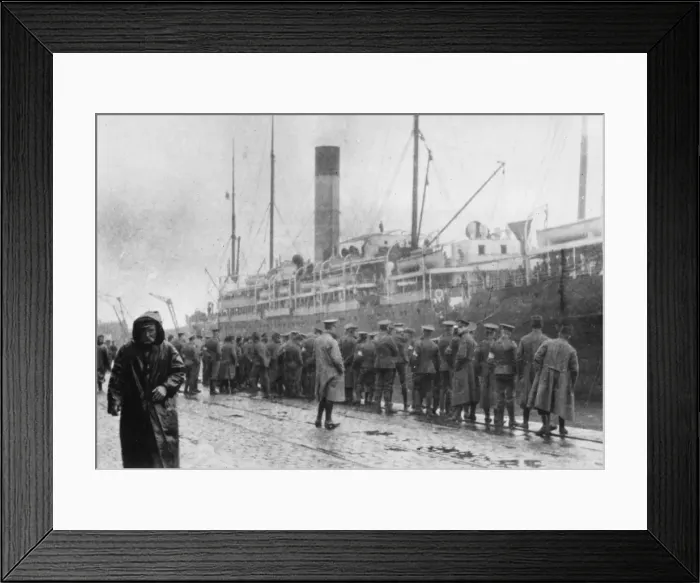 Framed Print : British troops in France 1914 Framed Print : British troops in France 1914