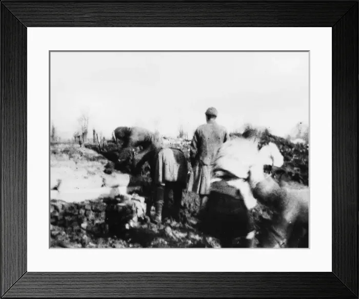 Framed Print : Informal armistice 1914 Framed Print : Informal armistice 1914