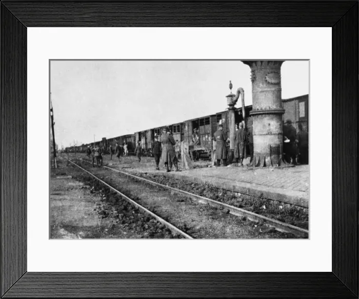 Framed Print : British troops in France 1914 Framed Print : British troops in France 1914