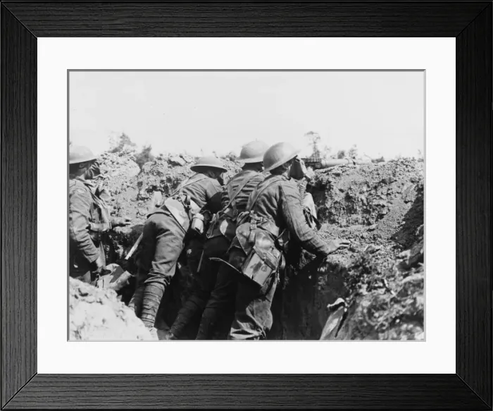 Framed Print : Lewis gunners 1918 Framed Print : Lewis gunners 1918