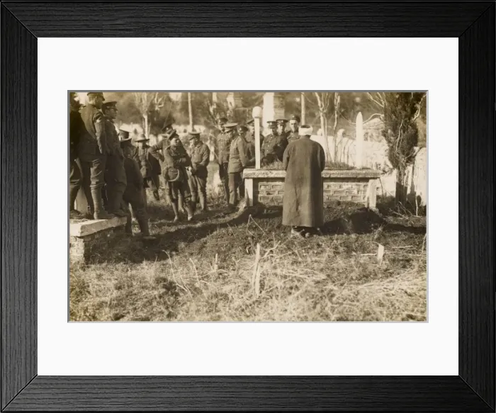 Framed Print : British Soldiers at Muslim Burial - Gallipoli Framed Print : British Soldiers at Muslim Burial - Gallipoli