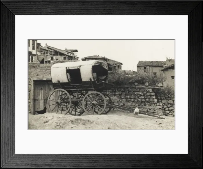 Framed Print : Carriage for the transportation of women Framed Print : Carriage for the transportation of women