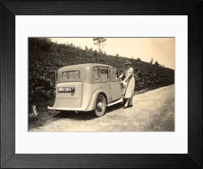 Framed Print : Hillman Six Light Saloon Framed Print : Hillman Six Light Saloon