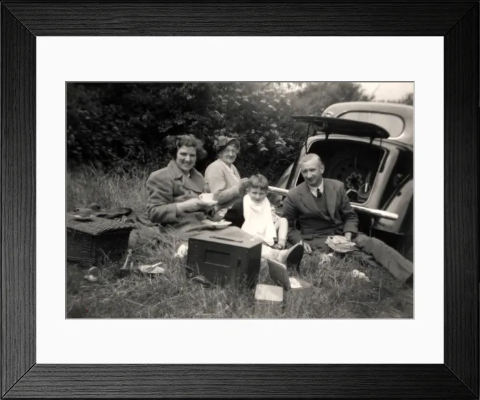 Framed Print : Picnic out of the boot of a Morris 8 E-series Framed Print : Picnic out of the boot of a Morris 8 E-series