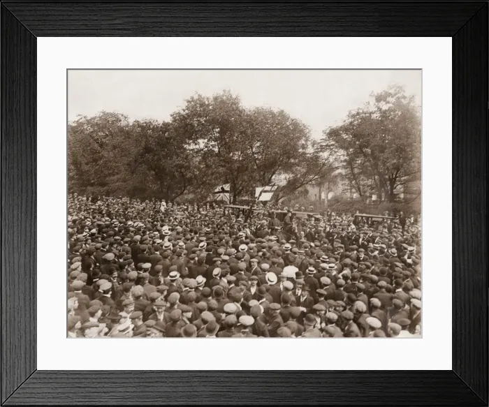 Framed Print : Strikers rally in London, with mounted police Framed Print : Strikers rally in London, with mounted police
