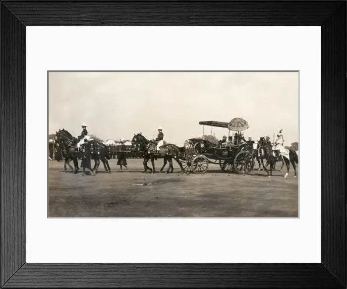 Framed Print : George V and Mary, Coronation Durbar, Delhi, India Framed Print : George V and Mary, Coronation Durbar, Delhi, India
