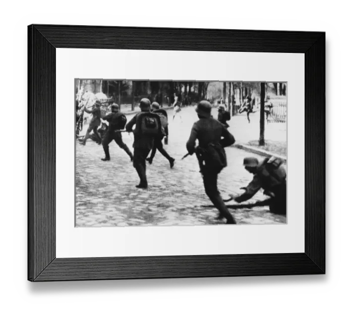 Framed Print : 1918 German Revolution Framed Print : 1918 German Revolution