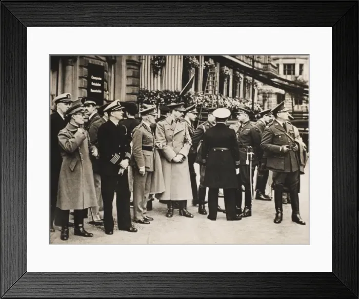 Framed Print : War Preparations in Berlin Framed Print : War Preparations in Berlin