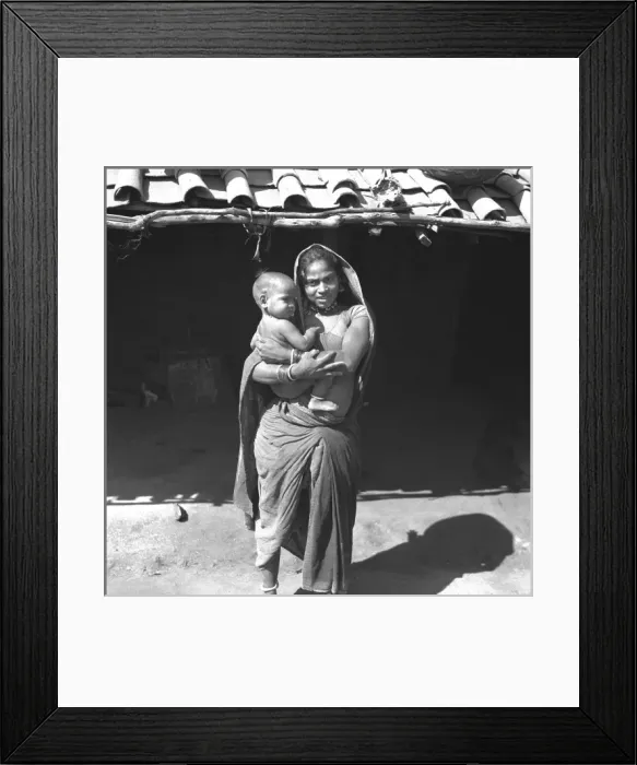 Framed Print : Mother and baby, Mandu, Madhya Pradesh, Central India Framed Print : Mother and baby, Mandu, Madhya Pradesh, Central India