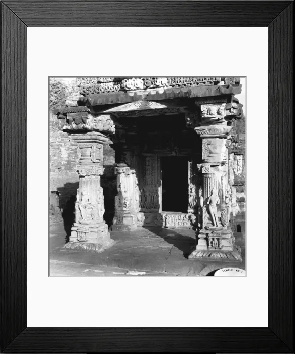 Framed Print : Ornate building in Madhya Pradesh, Central India Framed Print : Ornate building in Madhya Pradesh, Central India