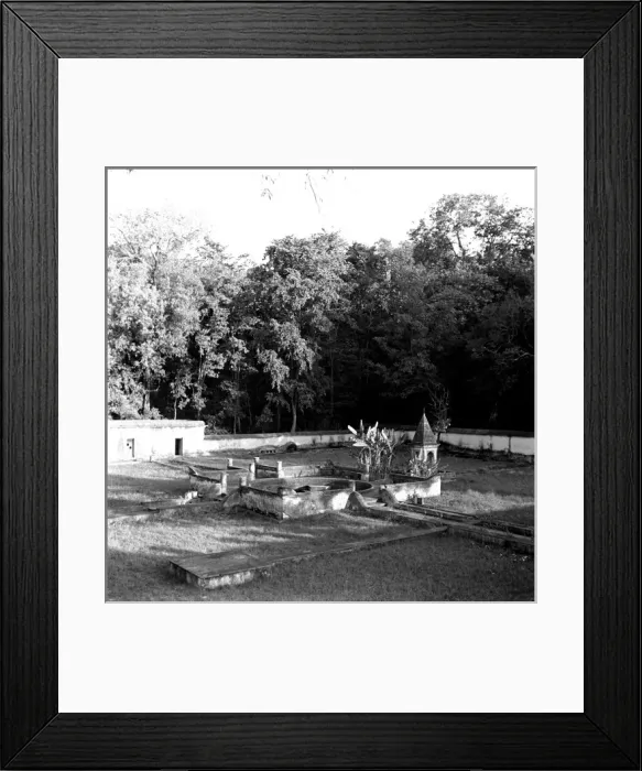 Framed Print : Unidentified building in India Framed Print : Unidentified building in India