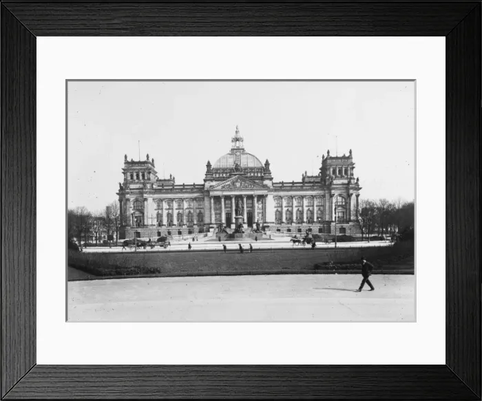Framed Print : Reichstag, Berlin Framed Print : Reichstag, Berlin